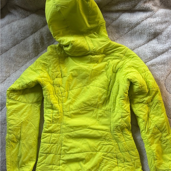 Patagonia Women’s Nano Air Hoody - Picture 6 of 6